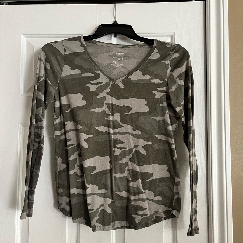 Camo long sleeve everyday tee